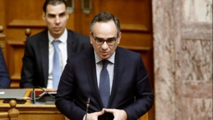 Κοντοζομάνης: "Ανοιχτό το θέμα χορήγησης δώρου Χριστουγέννων στους υγειονομικούς"