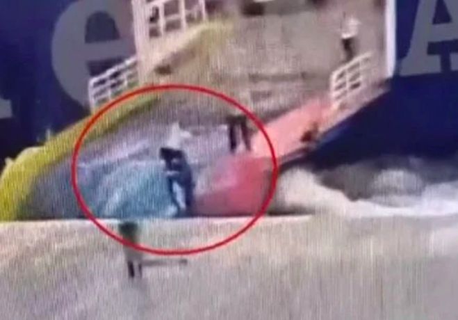 &laquo;&Theta;&alpha; &pi;&epsilon;ί&tau;&epsilon; ό&tau;&iota; &delta;&epsilon;&nu; &tau;&omicron;&nu; &sigma;&pi;&rho;ώ&xi;&alpha;&tau;&epsilon;!&raquo; &ndash; &Sigma;&upsilon;&gamma;&kappa;&lambda;&omicron;&nu;&iota;&sigma;&tau;&iota;&kappa;ά &nu;&tau;&omicron;&kappa;&omicron;&upsilon;&mu;έ&nu;&tau;&alpha; &alpha;&pi;ό &tau;&eta; &delta;&omicron;&lambda;&omicron;&phi;&omicron;&nu;ί&alpha; &sigma;&tau;&omicron; Blue Horizon