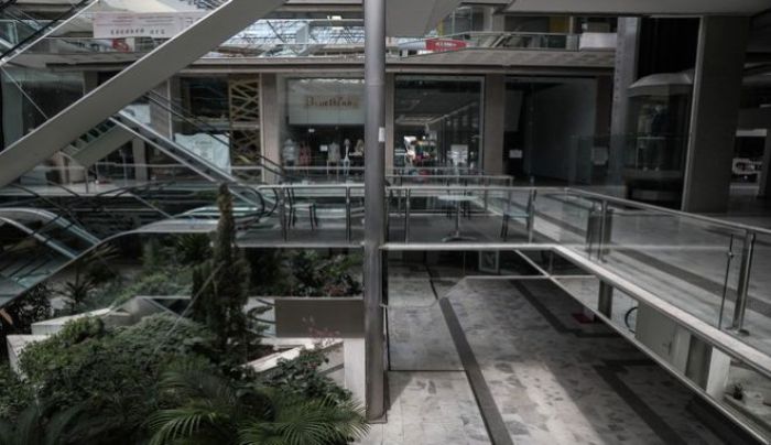 Ανοίγουν τη Δευτέρα τα εμπορικά κέντρα
