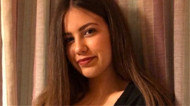 Θρήνος στην Κρήτη | Ράγισαν καρδιές στην κηδεία της 18χρονης Μαρίας (εικόνες)