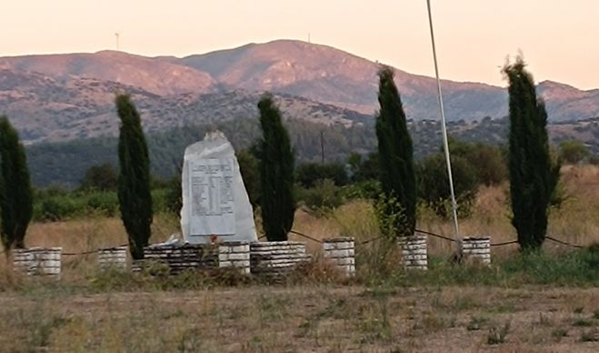 Καλά, εσείς ξεχαστήκατε νωρίς ...