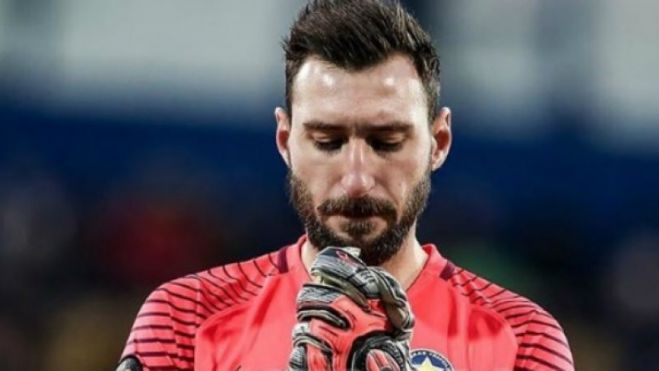 &Alpha;&sigma;&tau;έ&rho;&alpha;&sigmaf; &Tau;&rho;ί&pi;&omicron;&lambda;&eta;&sigmaf;: Έ&delta;&omega;&sigma;&epsilon; 70.000 &pi;ή&rho;&epsilon;... 9.430.000 &epsilon;&upsilon;&rho;ώ!