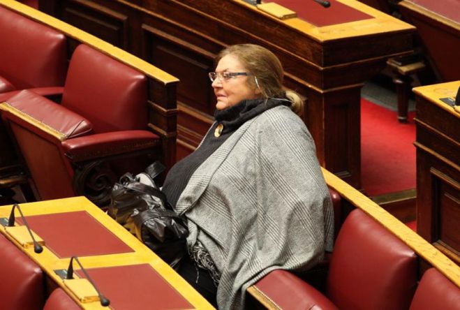 &Pi;έ&theta;&alpha;&nu;&epsilon; &eta; Έ&lambda;&sigma;&alpha; &Pi;&alpha;&pi;&alpha;&delta;&eta;&mu;&eta;&tau;&rho;ί&omicron;&upsilon;