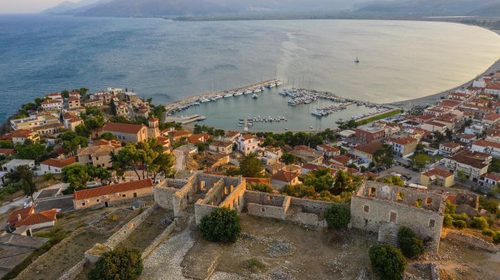 Beach party στο Παράλιο Άστρος από τη νεολαία ΣΥΡΙΖΑ!