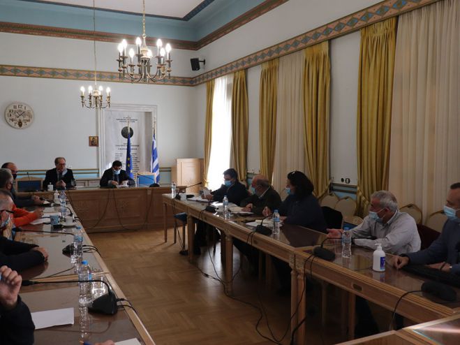 &Pi;&epsilon;&rho;&iota;&phi;έ&rho;&epsilon;&iota;&alpha; | &Mu;&epsilon;&lambda;έ&tau;&epsilon;&sigmaf; &gamma;&iota;&alpha; &nu;&alpha; &sigma;&phi;&upsilon;&rho;ί&xi;&epsilon;&iota; &xi;&alpha;&nu;ά &tau;&omicron; &tau;&rho;έ&nu;&omicron; &sigma;&epsilon; &Tau;&rho;ί&pi;&omicron;&lambda;&eta; &kappa;&alpha;&iota; &Mu;&epsilon;&gamma;&alpha;&lambda;ό&pi;&omicron;&lambda;&eta;!