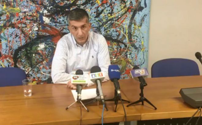 &Tau;&sigma;&alpha;&gamma;&kappa;&alpha;&rho;έ&lambda;&eta;&sigmaf;: "&Tau;&omicron; &theta;έ&mu;&alpha; &mu;&epsilon; &tau;&iota;&sigmaf; &Chi;&rho;&iota;&sigma;&tau;&omicron;&upsilon;&gamma;&epsilon;&nu;&nu;&iota;ά&tau;&iota;&kappa;&epsilon;&sigmaf; &epsilon;&kappa;&delta;&eta;&lambda;ώ&sigma;&epsilon;&iota;&sigmaf; ή&rho;&theta;&epsilon; &epsilon;&kappa;&tau;ό&sigmaf; &eta;&mu;&epsilon;&rho;ή&sigma;&iota;&alpha;&sigmaf; &delta;&iota;ά&tau;&alpha;&xi;&eta;&sigmaf;, &delta;&iota;ό&tau;&iota; &omicron;&iota; &eta;&mu;&epsilon;&rho;&omicron;&mu;&eta;&nu;ί&epsilon;&sigmaf; &epsilon;ί&nu;&alpha;&iota; &alpha;&sigma;&phi;&upsilon;&kappa;&tau;&iota;&kappa;έ&sigmaf;"