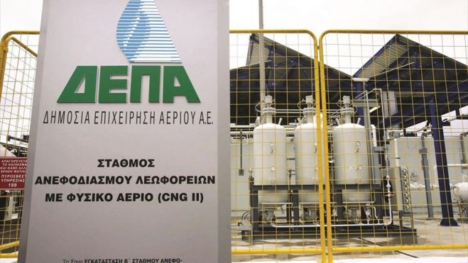 "&Tau;&iota;&tau;&alpha;&nu;&omicron;&mu;&alpha;&chi;ί&alpha;" &gamma;&iota;&alpha; &tau;&omicron;&nu;... "&mu;&pi;&lambda;&epsilon; &chi;&rho;&upsilon;&sigma;ό" &tau;&eta;&sigmaf; &Delta;&Epsilon;&Pi;&Alpha; &Epsilon;&mu;&pi;&omicron;&rho;ί&alpha;&sigmaf;