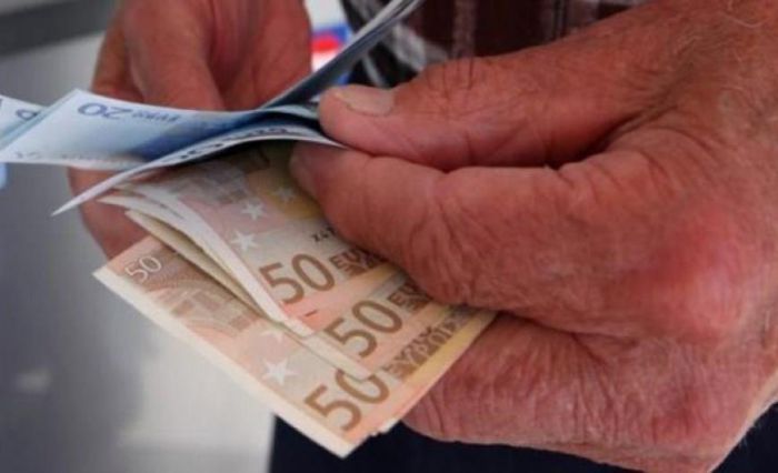 Επίδομα «ανάσα» 720 ευρώ - Ποιοι θα το πάρουν