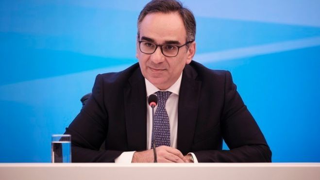 &Kappa;&omicron;&nu;&tau;&omicron;&zeta;&alpha;&mu;ά&nu;&eta;&sigmaf;: "&Theta;&omega;&rho;&alpha;&kappa;ί&zeta;&omicron;&upsilon;&mu;&epsilon; &tau;&omicron; &Epsilon;&Sigma;&Upsilon; &mu;&epsilon; &nu;έ&epsilon;&sigmaf; &pi;&rho;&omicron;&sigma;&lambda;ή&psi;&epsilon;&iota;&sigmaf;"