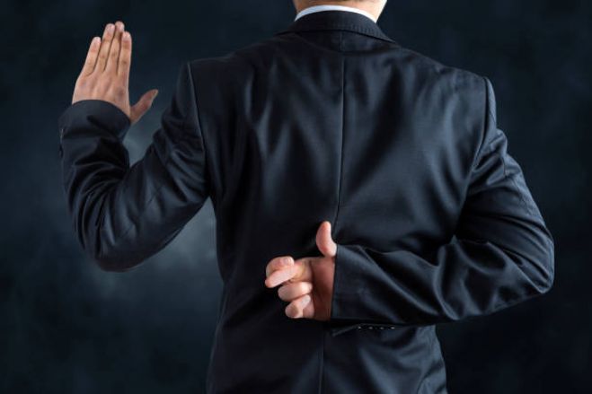 Αν η αθέτηση προεκλογικών υποσχέσεων, ήταν ποινικό αδίκημα!