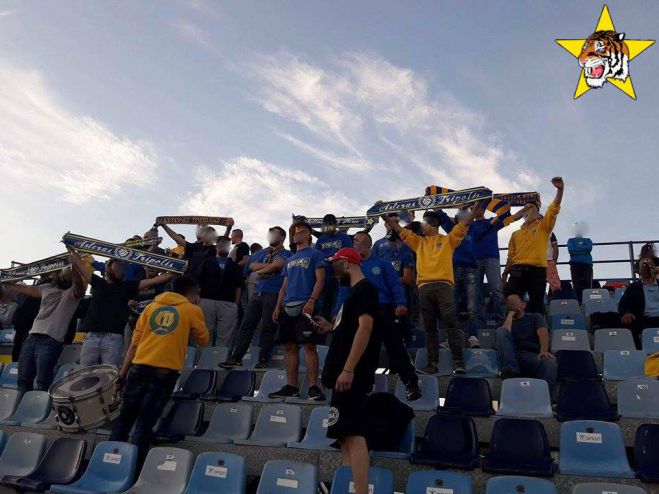 &Omicron;&iota; Tigers &tau;&omicron;&upsilon; &Alpha;&sigma;&tau;έ&rho;&alpha; &pi;ά&nu;&tau;&alpha; &delta;ί&pi;&lambda;&alpha; &sigma;&tau;&eta;&nu; &omicron;&mu;ά&delta;&alpha;! (&epsilon;&iota;&kappa;ό&nu;&epsilon;&sigmaf;)