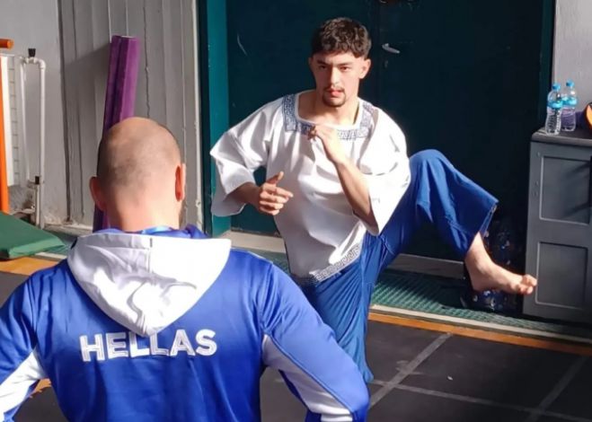 &Sigma;&tau;&omicron; &pi;&alpha;&gamma;&kappa;ό&sigma;&mu;&iota;&omicron; &pi;&rho;&omega;&tau;ά&theta;&lambda;&eta;&mu;&alpha; &Pi;&alpha;&gamma;&kappa;&rho;&alpha;&tau;ί&omicron;&upsilon; &omicron; &alpha;&theta;&lambda;&eta;&tau;ή&sigmaf; &Gamma;&iota;ώ&rho;&gamma;&omicron;&sigmaf; &Pi;&alpha;&pi;&alpha;&gamma;&iota;&alpha;&nu;&nu;ό&pi;&omicron;&upsilon;&lambda;&omicron;&sigmaf; &tau;&eta;&sigmaf; combat team Tripolis