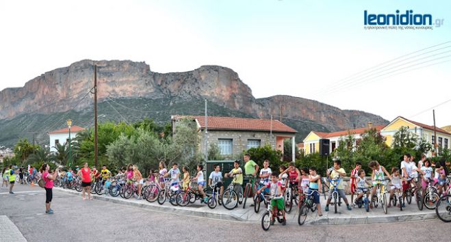 Μαθητές και γονείς έκαναν βόλτα με ποδήλατα στο Λεωνίδιο (vd)