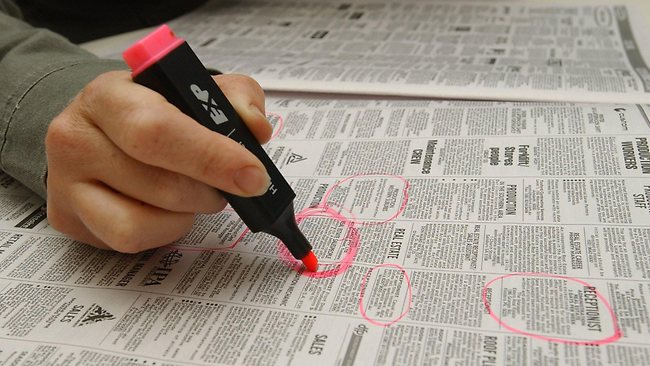 &Tau;&rho;&epsilon;&iota;&sigmaf; &nu;έ&epsilon;&sigmaf; &theta;έ&sigma;&epsilon;&iota;&sigmaf; &epsilon;&rho;&gamma;&alpha;&sigma;ί&alpha;&sigmaf; &sigma;&tau;&eta;&nu; &Tau;&rho;ί&pi;&omicron;&lambda;&eta;!
