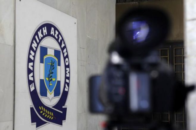Έ&kappa;&lambda;&epsilon;&psi;&epsilon; &rho;&omicron;ύ&chi;&omicron; &alpha;&pi;ό &kappa;&alpha;&tau;ά&sigma;&tau;&eta;&mu;&alpha; &kappa;&alpha;&iota; &sigma;&upsilon;&nu;&epsilon;&lambda;ή&phi;&theta;&eta; &sigma;&tau;&eta;&nu; &Tau;&rho;ί&pi;&omicron;&lambda;&eta;