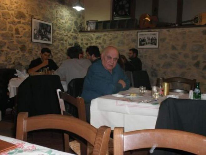 &quot;Έφυγε&quot; ο Γιώργος Μπακατσέλος ...