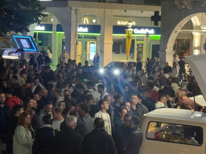 &Nu;&upsilon;&chi;&tau;&epsilon;&rho;&iota;&nu;ό &pi;ά&rho;&tau;&iota; &mu;&epsilon; DJ &kappa;&alpha;&iota; &pi;&omicron;&lambda;ύ &kappa;ό&sigma;&mu;&omicron; &sigma;&tau;&eta;&nu; &pi;&lambda;&alpha;&tau;&epsilon;ί&alpha; &Alpha;&gamma;ί&omicron;&upsilon; &Beta;&alpha;&sigma;&iota;&lambda;&epsilon;ί&omicron;&upsilon; (&epsilon;&iota;&kappa;ό&nu;&epsilon;&sigmaf; - &beta;ί&nu;&tau;&epsilon;&omicron;)