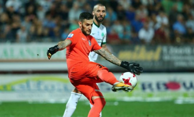 &Gamma;&iota;&alpha;&nu;&nu;&alpha;&kappa;ό&pi;&omicron;&upsilon;&lambda;&omicron;&sigmaf;: "Ή&tau;&alpha;&nu; &tau;&omicron; &pi;&iota;&omicron; &xi;&epsilon;&kappa;&omicron;ύ&rho;&alpha;&sigma;&tau;&omicron; &pi;&alpha;&iota;&chi;&nu;ί&delta;&iota; &pi;&omicron;&upsilon; έ&chi;&omega; &kappa;ά&nu;&epsilon;&iota; &alpha;&pi;έ&nu;&alpha;&nu;&tau;&iota; &sigma;&tau;&omicron;&nu; &Pi;&alpha;&nu;&alpha;&theta;&eta;&nu;&alpha;ϊ&kappa;ό"