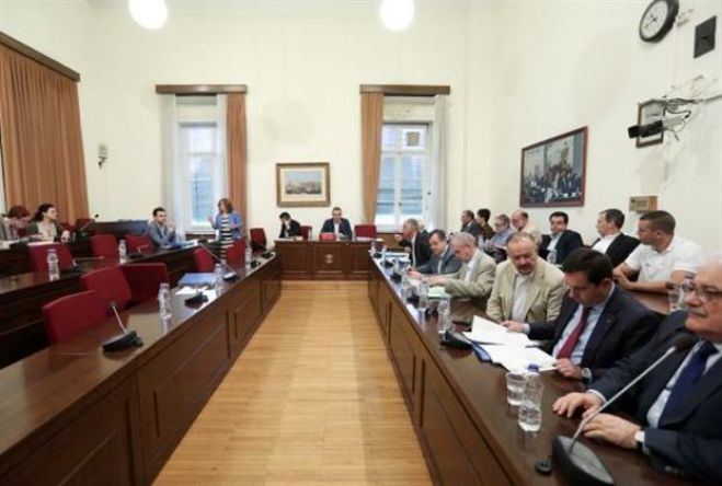 &Epsilon;&xi;&epsilon;&tau;&alpha;&sigma;&tau;&iota;&kappa;ή - &Omicron; &Gamma;&iota;ώ&rho;&gamma;&omicron;&sigmaf; &Pi;&alpha;&pi;&alpha;&eta;&lambda;ί&omicron;&upsilon; &gamma;&iota;&alpha; &tau;&eta;&nu; &pi;&alpha;&rho;&omicron;&upsilon;&sigma;ί&alpha; &Kappa;&omicron;&upsilon;&rho;&tau;ά&kappa;&eta; (&Pi;&alpha;&rho;&alpha;&pi;&omicron;&lambda;&iota;&tau;&iota;&kappa;ά) &kappa;&alpha;&iota; &Sigma;&tau;&omicron;ύ&mu;&pi;&omicron;&upsilon; (&Alpha;&upsilon;&gamma;ή)