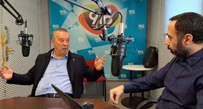 &Sigma;&kappa;&alpha;&nu;&tau;&zeta;ό&sigmaf; &sigma;&tau;&eta; &Delta;&eta;&mu;&omicron;&tau;&iota;&kappa;ή &Rho;&alpha;&delta;&iota;&omicron;&phi;&omega;&nu;ί&alpha;: "&Alpha;&nu; &epsilon;ί&nu;&alpha;&iota; &upsilon;&pi;&omicron;&psi;ή&phi;&iota;&omicron;&sigmaf; &Pi;&epsilon;&rho;&iota;&phi;&epsilon;&rho;&epsilon;&iota;ά&rho;&chi;&eta;&sigmaf; &omicron; &Beta;&lambda;ά&sigma;&eta;&sigmaf;, &theta;&alpha; &chi;ά&sigma;&epsilon;&iota; &eta; &Nu;&Delta;. &Epsilon;&gamma;ώ &delta;&epsilon;&nu; &theta;&alpha; &epsilon;ί&mu;&alpha;&iota; &upsilon;&pi;&omicron;&psi;ή&phi;&iota;&omicron;&sigmaf; &mu;&alpha;&zeta;ί &tau;&omicron;&upsilon;" (vd)