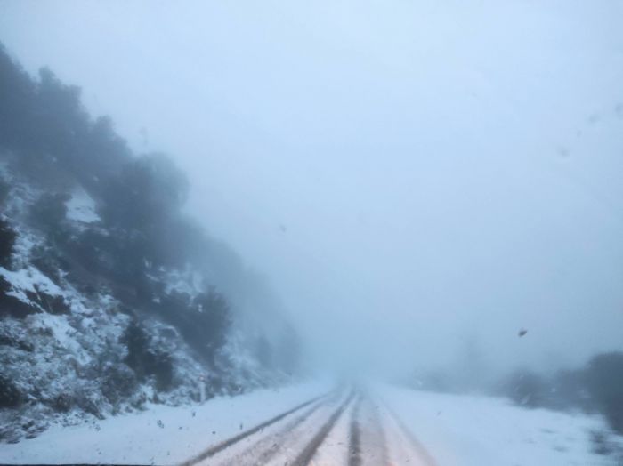 &Chi;&iota;ό&nu;&iota; &kappa;&alpha;&iota; &omicron;&mu;ί&chi;&lambda;&eta; &sigma;&tau;&omicron; &Delta;&rho;&alpha;&gamma;&omicron;ύ&nu;&iota; (&epsilon;&iota;&kappa;ό&nu;&epsilon;&sigmaf;)