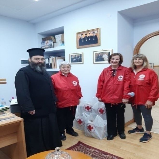 &Kappa;ί&nu;&eta;&sigma;&eta; &alpha;&nu;&theta;&rho;&omega;&pi;&iota;ά&sigmaf; &alpha;&pi;ό &tau;&omicron;&nu; &Epsilon;&rho;&upsilon;&theta;&rho;ό &Sigma;&tau;&alpha;&upsilon;&rho;ό &sigma;&epsilon; &delta;&omicron;&mu;έ&sigmaf; &tau;&eta;&sigmaf; &Tau;&rho;ί&pi;&omicron;&lambda;&eta;&sigmaf;