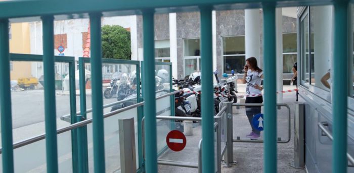 Kοροναϊός | Αρνητικό για κοροναϊό το δείγμα από τον ασθενή στο ΑΧΕΠΑ!