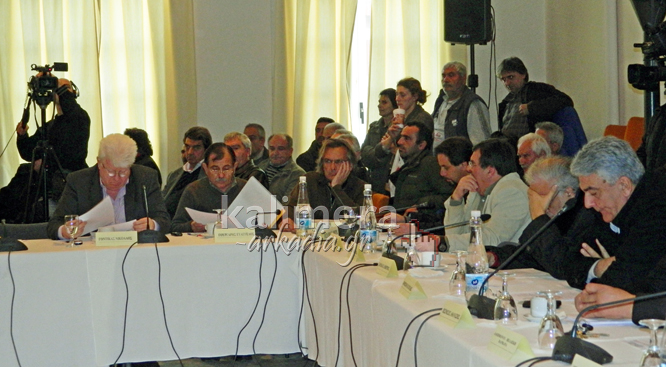 &Kappa;ά&tau;&omicron;&iota;&kappa;&omicron;&iota; &tau;&omicron;&upsilon; &Lambda;&epsilon;&omega;&nu;&iota;&delta;ί&omicron;&upsilon; &pi;ή&gamma;&alpha;&nu; &sigma;&tau;&omicron; &Pi;&epsilon;&rho;&iota;&phi;&epsilon;&rho;&epsilon;&iota;&alpha;&kappa;ό &Sigma;&upsilon;&mu;&beta;&omicron;ύ&lambda;&iota;&omicron; &kappa;&alpha;&iota; &zeta;ή&tau;&eta;&sigma;&alpha;&nu; &nu;&alpha; &mu;&eta;&nu; &kappa;&lambda;&epsilon;ί&sigma;&epsilon;&iota; &eta; &epsilon;&phi;&omicron;&rho;ί&alpha; (vd)