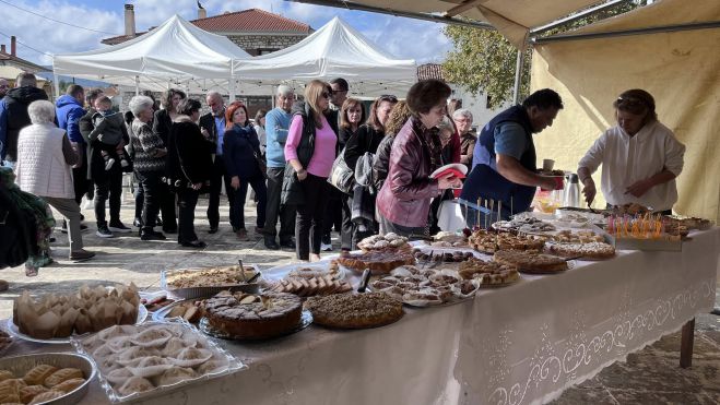 Γιορτή μήλου στο χωριό Στρίγκου στην Τεγέα (εικόνες - βίντεο)