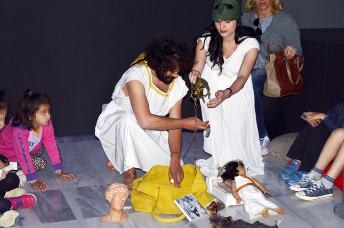 Η διήμερη «επίσκεψη» του Παυσανία στο Αρχαιολογικό Μουσείο Τεγέας! (vd)