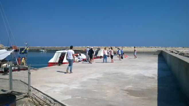 Ικανοποιημένοι έφυγαν οι …απαιτητικοί επιβάτες της πρώτης κρουαζιέρας στο Παράλιο (vd)