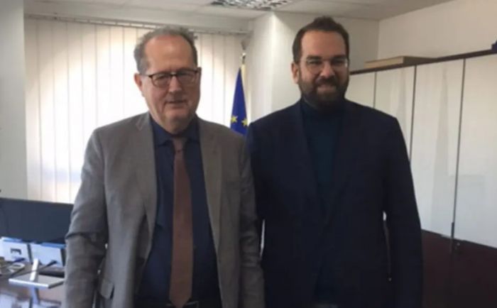 &Sigma;&upsilon;&mu;&phi;&omega;&nu;ί&alpha; &gamma;&iota;&alpha; έ&rho;&gamma;&alpha; &sigma;&epsilon; "111" &kappa;&alpha;&iota; "&Tau;&rho;ί&pi;&omicron;&lambda;&eta; - &Lambda;&alpha;&gamma;&kappa;ά&delta;&iota;&alpha; - &Alpha;&rho;&chi;&alpha;ί&alpha; &Omicron;&lambda;&upsilon;&mu;&pi;ί&alpha;"!