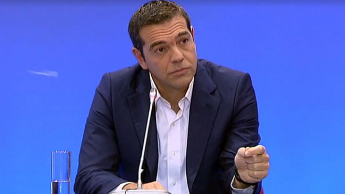 &Tau;&sigma;ί&pi;&rho;&alpha;&sigmaf;: "&Nu;&alpha; &alpha;&nu;&alpha;&delta;&epsilon;ί&xi;&omicron;&upsilon;&mu;&epsilon; &tau;&eta;&nu; &Epsilon;&lambda;&lambda;ά&delta;&alpha; &tau;&eta;&sigmaf; &delta;&eta;&mu;&iota;&omicron;&upsilon;&rho;&gamma;ί&alpha;&sigmaf; &kappa;&alpha;&iota; &tau;&omicron;&upsilon; &mu;ό&chi;&theta;&omicron;&upsilon;"