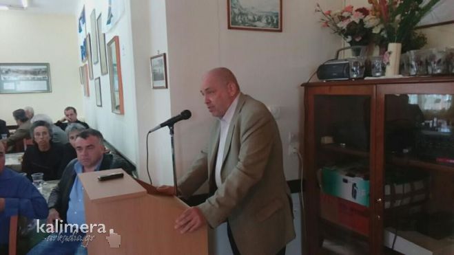 &Pi;&alpha;&pi;&alpha;&eta;&lambda;&iota;&omicron;ύ &alpha;&pi;ό &tau;&eta;&nu; &epsilon;&kappa;&delta;ή&lambda;&omega;&sigma;&eta; &gamma;&iota;&alpha; &tau;&omicron;&nu; &Pi;ά&nu;&omicron; &Kappa;&omicron;&lambda;&omicron;&kappa;&omicron;&tau;&rho;ώ&nu;&eta; &sigma;&tau;&omicron; &Theta;ά&nu;&alpha;: &laquo;&Pi;&rho;έ&pi;&epsilon;&iota; &nu;&alpha; &alpha;&nu;&tau;&lambda;&omicron;ύ&nu;&tau;&alpha;&iota; &delta;&iota;&delta;ά&gamma;&mu;&alpha;&tau;&alpha; &alpha;&pi;ό &tau;&eta;&nu; &iota;&sigma;&tau;&omicron;&rho;ί&alpha; &mu;&alpha;&sigmaf;&raquo;