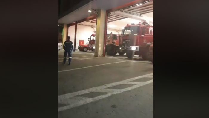 Οι σειρήνες της Πυροσβεστικής για το "Χριστός Ανέστη" στην Τρίπολη! (vd)