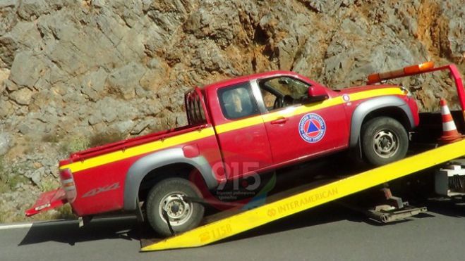 Τροχαίο με πυροσβεστικό του Δήμου Τρίπολης στο δρόμο προς τη Σιλίμνα (vd)