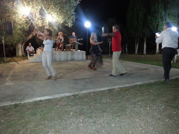 &Gamma;&lambda;έ&nu;&tau;&iota; &gamma;&iota;&alpha; &tau;&eta; &gamma;&iota;&omicron;&rho;&tau;ή &tau;&eta;&sigmaf; &Alpha;&gamma;ί&alpha;&sigmaf; &Kappa;&upsilon;&rho;&iota;&alpha;&kappa;ή&sigmaf; &sigma;&tau;&eta; &Rho;&iota;&zeta;&omicron;&sigma;&pi;&eta;&lambda;&iota;ά &Gamma;&omicron;&rho;&tau;&upsilon;&nu;ί&alpha;&sigmaf; (&epsilon;&iota;&kappa;ό&nu;&epsilon;&sigmaf;)