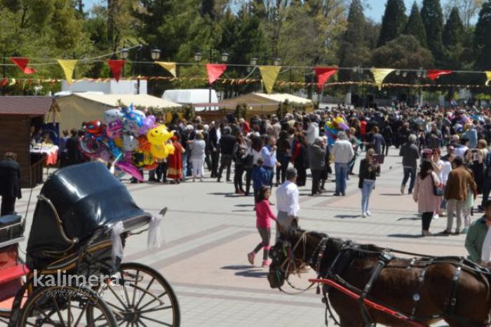 &Kappa;&alpha;&iota;&rho;ό&sigmaf; | &Pi;ό&tau;&epsilon; &alpha;&nu;&alpha;&mu;έ&nu;&omicron;&nu;&tau;&alpha;&iota; &beta;&rho;&omicron;&chi;έ&sigmaf;, &tau;&alpha; &tau;&epsilon;&lambda;&epsilon;&upsilon;&tau;&alpha;ί&alpha; &sigma;&tau;&omicron;&iota;&chi;&epsilon;ί&alpha; &gamma;&iota;&alpha; &tau;&eta;&nu; &Kappa;&upsilon;&rho;&iota;&alpha;&kappa;ή &tau;&omicron;&upsilon; &Pi;ά&sigma;&chi;&alpha;!