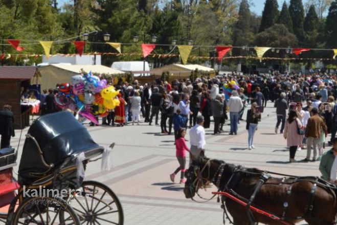 &Kappa;&alpha;&iota;&rho;ό&sigmaf; | &Pi;ό&tau;&epsilon; &alpha;&nu;&alpha;&mu;έ&nu;&omicron;&nu;&tau;&alpha;&iota; &beta;&rho;&omicron;&chi;έ&sigmaf;, &tau;&alpha; &tau;&epsilon;&lambda;&epsilon;&upsilon;&tau;&alpha;ί&alpha; &sigma;&tau;&omicron;&iota;&chi;&epsilon;ί&alpha; &gamma;&iota;&alpha; &tau;&eta;&nu; &Kappa;&upsilon;&rho;&iota;&alpha;&kappa;ή &tau;&omicron;&upsilon; &Pi;ά&sigma;&chi;&alpha;!
