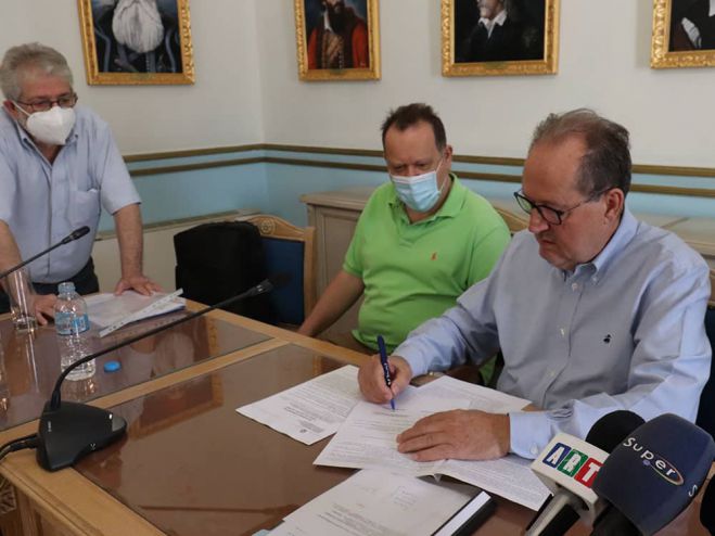 &Upsilon;&pi;&omicron;&gamma;&rho;&alpha;&phi;έ&sigmaf; &kappa;&alpha;&iota; &xi;&epsilon;&kappa;&iota;&nu;&omicron;ύ&nu; έ&rho;&gamma;&alpha; &sigma;&tau;&eta;&nu; &epsilon;&theta;&nu;&iota;&kappa;ή &omicron;&delta;ό "&Tau;&rho;ί&pi;&omicron;&lambda;&eta;&sigmaf; - &Sigma;&pi;ά&rho;&tau;&eta;&sigmaf;"