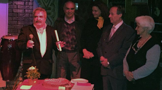 &Omicron;&iota; &Alpha;&rho;&kappa;ά&delta;&epsilon;&sigmaf; &Zeta;&omega;&gamma;&rho;ά&phi;&omicron;&upsilon; έ&kappa;&omicron;&psi;&alpha;&nu; &tau;&eta;&nu; &pi;ί&tau;&alpha; &tau;&omicron;&upsilon;&sigmaf; &kappa;&alpha;&iota; &gamma;&lambda;έ&nu;&tau;&eta;&sigma;&alpha;&nu; &sigma;&epsilon; &hellip; &beta;&omicron;&upsilon;&kappa;&omicron;&lambda;&iota;&kappa;&omicron;ύ&sigmaf; &rho;&upsilon;&theta;&mu;&omicron;ύ&sigmaf;!