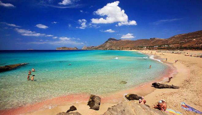 Οι δύο παραλίες με ... ροζ άμμο στην Ελλάδα!