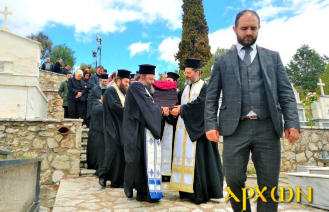 Η Εξόδιος Ακολουθία του Αρχιμανδρίτη Ρωμανού Κούσουλα (εικόνες)