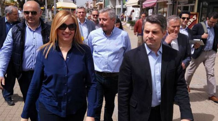 "Χέρι- χέρι, Τσίπρας και Καμμένος πάνε στον γκρεμό"!