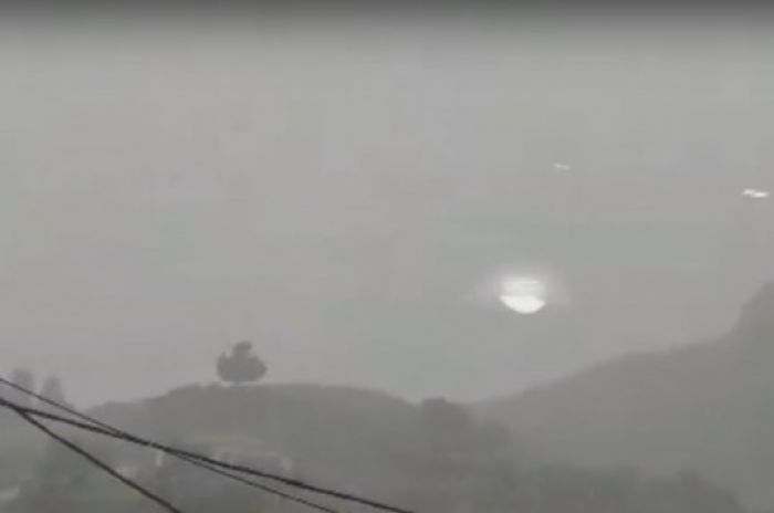UFO στην Πάτρα; Το βίντεο που κάνει το γύρο του διαδικτύου (vd)