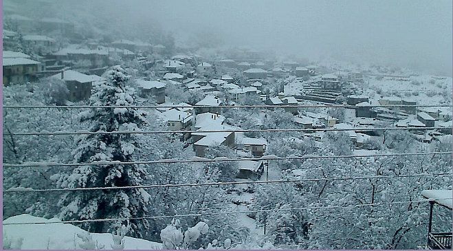 Πολύ χιόνι στα Μαγούλιανα Γορτυνίας – Δείτε live εικόνα!