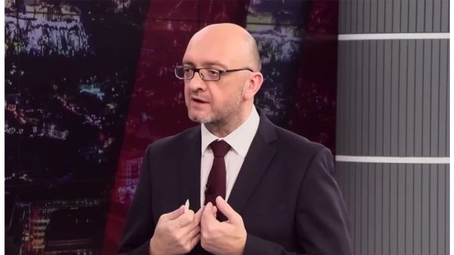 &Omicron; &Sigma;&tau;&alpha;&mu;ά&tau;&eta;&sigmaf; &Zeta;&alpha;&chi;&alpha;&rho;ό&sigmaf; &alpha;&pi;&omicron;&lambda;ύ&theta;&eta;&kappa;&epsilon; &alpha;&pi;ό &tau;&omicron; One Channel