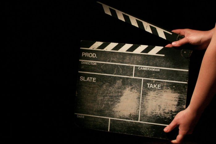 &Tau;&eta;&lambda;&epsilon;&omicron;&pi;&tau;&iota;&kappa;ή &sigma;&epsilon;&iota;&rho;ά &theta;&alpha; &kappa;ά&nu;&epsilon;&iota; &gamma;&upsilon;&rho;ί&sigma;&mu;&alpha;&tau;&alpha; &sigma;&epsilon; &Lambda;&epsilon;&beta;ί&delta;&iota; &kappa;&alpha;&iota; &Delta;ά&rho;&alpha;!