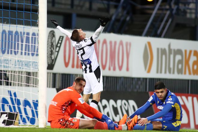 &Sigma;&alpha;&rho;&omega;&tau;&iota;&kappa;ό&sigmaf; &omicron; &Pi;&Alpha;&Omicron;&Kappa; &sigma;&tau;&eta;&nu; &Tau;&rho;ί&pi;&omicron;&lambda;&eta; (vd)