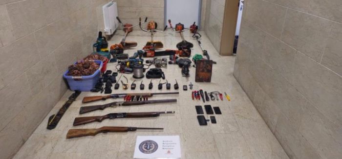 &Mu;&epsilon;&sigma;&sigma;&eta;&nu;ί&alpha; | &Sigma;&upsilon;&nu;&epsilon;&lambda;ή&phi;&theta;&eta;&sigma;&alpha;&nu; &tau;&rho;&epsilon;&iota;&sigmaf; &gamma;&iota;&alpha; &epsilon;&mu;&pi;&rho;&eta;&sigma;&mu;&omicron;ύ&sigmaf; &ndash; &Mu;&epsilon;&tau;&alpha;&xi;ύ &alpha;&upsilon;&tau;ώ&nu; &pi;&upsilon;&rho;&omicron;&sigma;&beta;έ&sigma;&tau;&eta;&sigmaf; &pi;&epsilon;&nu;&tau;&alpha;&epsilon;&tau;&omicron;ύ&sigmaf; &upsilon;&pi;&omicron;&chi;&rho;έ&omega;&sigma;&eta;&sigmaf; &kappa;&alpha;&iota; &kappa;&omicron;&iota;&nu;&omicron;&tau;ά&rho;&chi;&eta;&sigmaf;